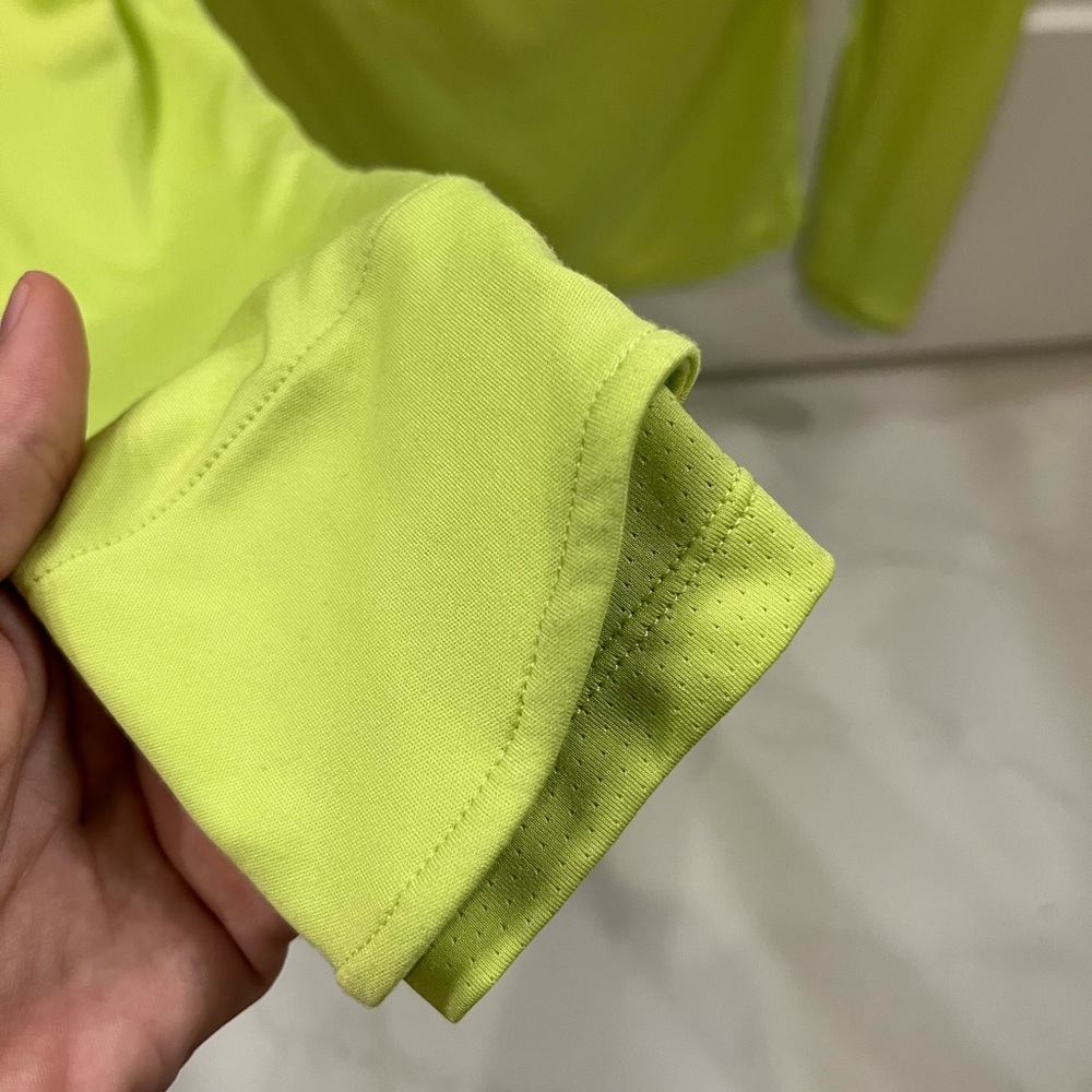 ASICS Lightweight Jacket Size XS - Picture 3 of 5